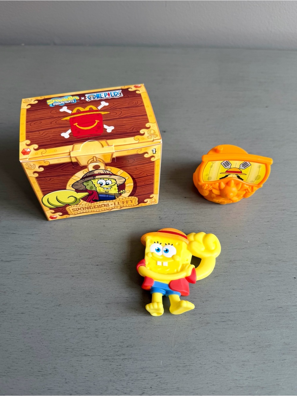 McDonald's Spongebob Square Pants x Luffy #1 Happy Meal Toy 2026 NEW Collectible - Picture 3 of 6